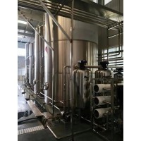 江苏2000升小型精酿啤酒设备多少钱酒吧啤酒设备定制厂家