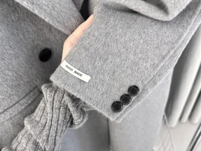 温碧霞自创IRENENA服装秋冬新款韩版毛呢外套灰呢子大衣图3