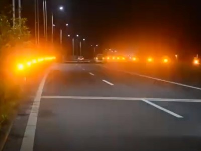 抚顺市雾天行车安全诱导装置 智慧太阳能雾灯报价图2