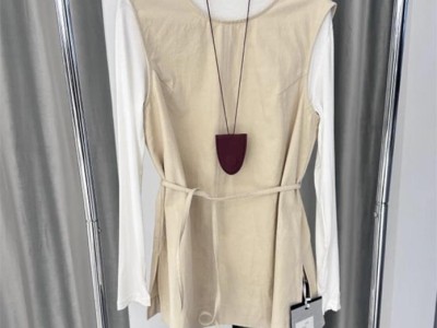 温碧霞自创IRENENA服装无袖收腰韩系小上衣图3