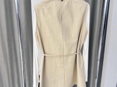 温碧霞自创IRENENA服装无袖收腰韩系小上衣图4