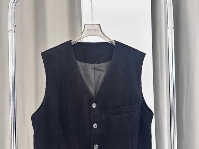 温碧霞自创IRENENA服装亚麻上衣时尚休闲单排扣马甲图4