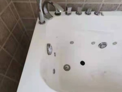 上海极可意JACUZZI浴缸维修图4