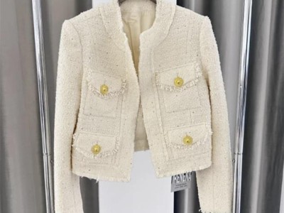 温碧霞自创IRENENA服装名媛风法式上衣图2