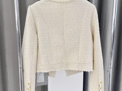 温碧霞自创IRENENA服装名媛风法式上衣图4