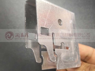 长沙冲孔铝单板,铝方通,铝扣板,湖长沙铝圆管,勾搭龙骨厂图8