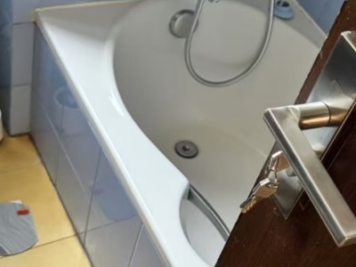 劳芬浴缸维修6318上海5692图2