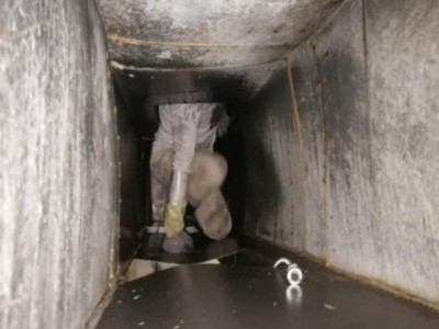 成都烟道清洗佳馨达厨房排烟管道学校饭店单位食堂油烟机清洗公司图2